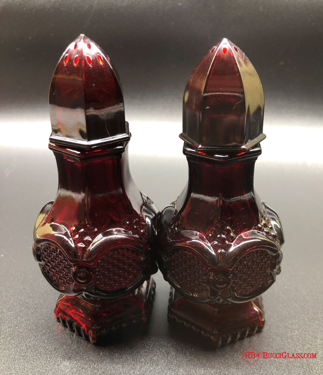 Avon Cape Cod Salt & Pepper Set