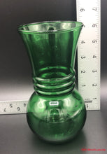 Load image into Gallery viewer, Anchor Hocking Vase
