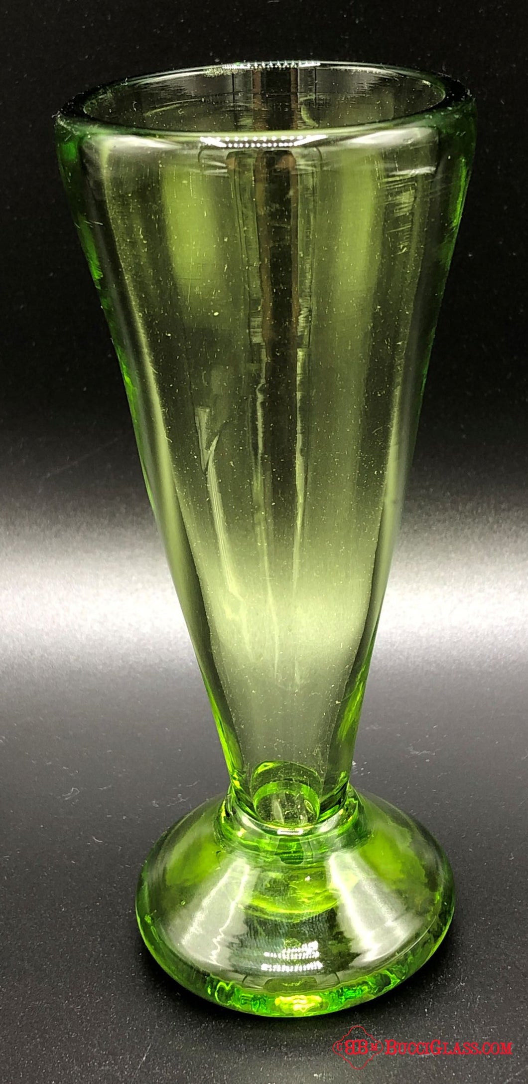 Blown Emerald Green Vase