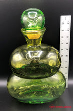 Load image into Gallery viewer, Spanish Decanter
