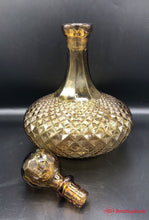 Load image into Gallery viewer, Diamond Cut Decanter
