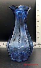 Load image into Gallery viewer, Indiana Glass Vase
